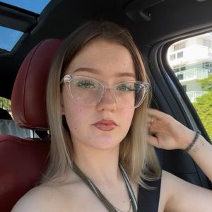 Meet your Posher, Sofia